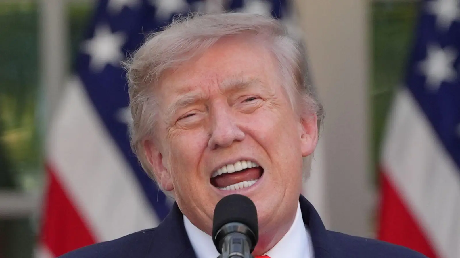 Trump droht mit neuen Zöllen. (Archivbild) (Foto: Jacquelyn Martin/AP/dpa)
