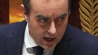 Frankreichs Premier geht in der politischen Krise auf die Opposition zu. (Foto: Thibault Camus/AP/dpa)