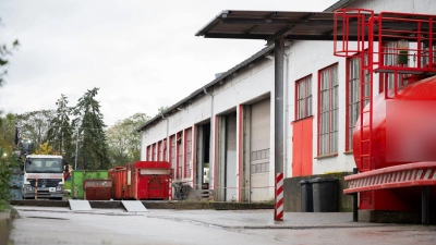 Erneut war die Polizei im Fall des toten Fabian in der Region Güstrow sichtbar aktiv.  (Foto: Philip Dulian/dpa)