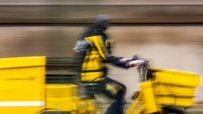 41.589 Mal wurde sich im Jahr 2023 über die Post- und Paketbranche beschwert. (Foto: Robert Michael/dpa)