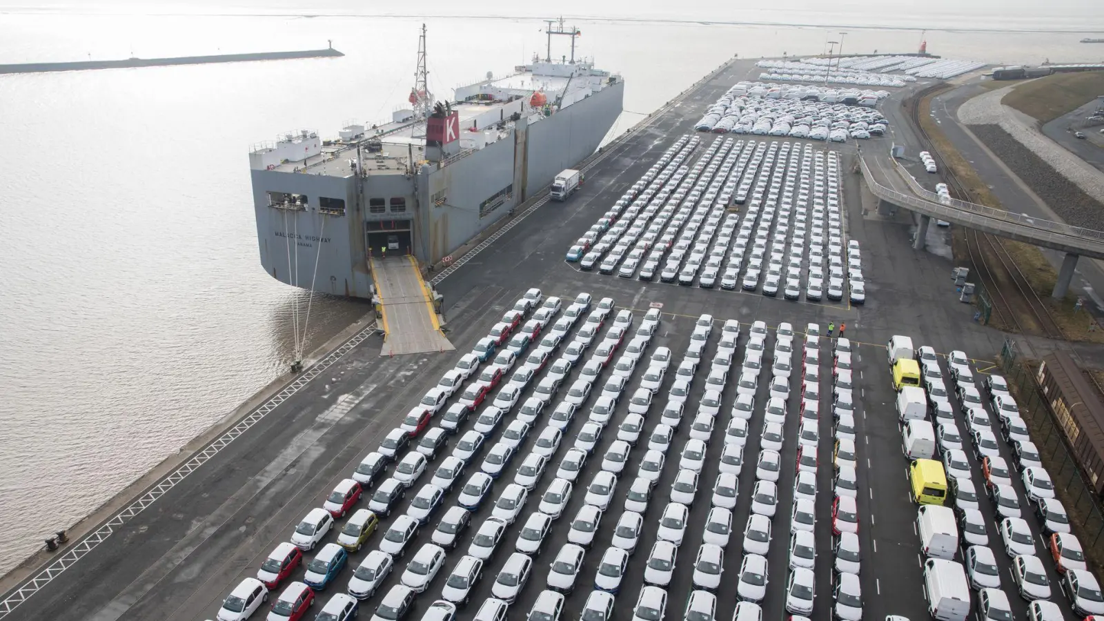 Die europäische Autoindustrie hofft auf einen besseren Marktzugang in Südamerika. (Archivbild) (Foto: Jörg Sarbach/dpa)