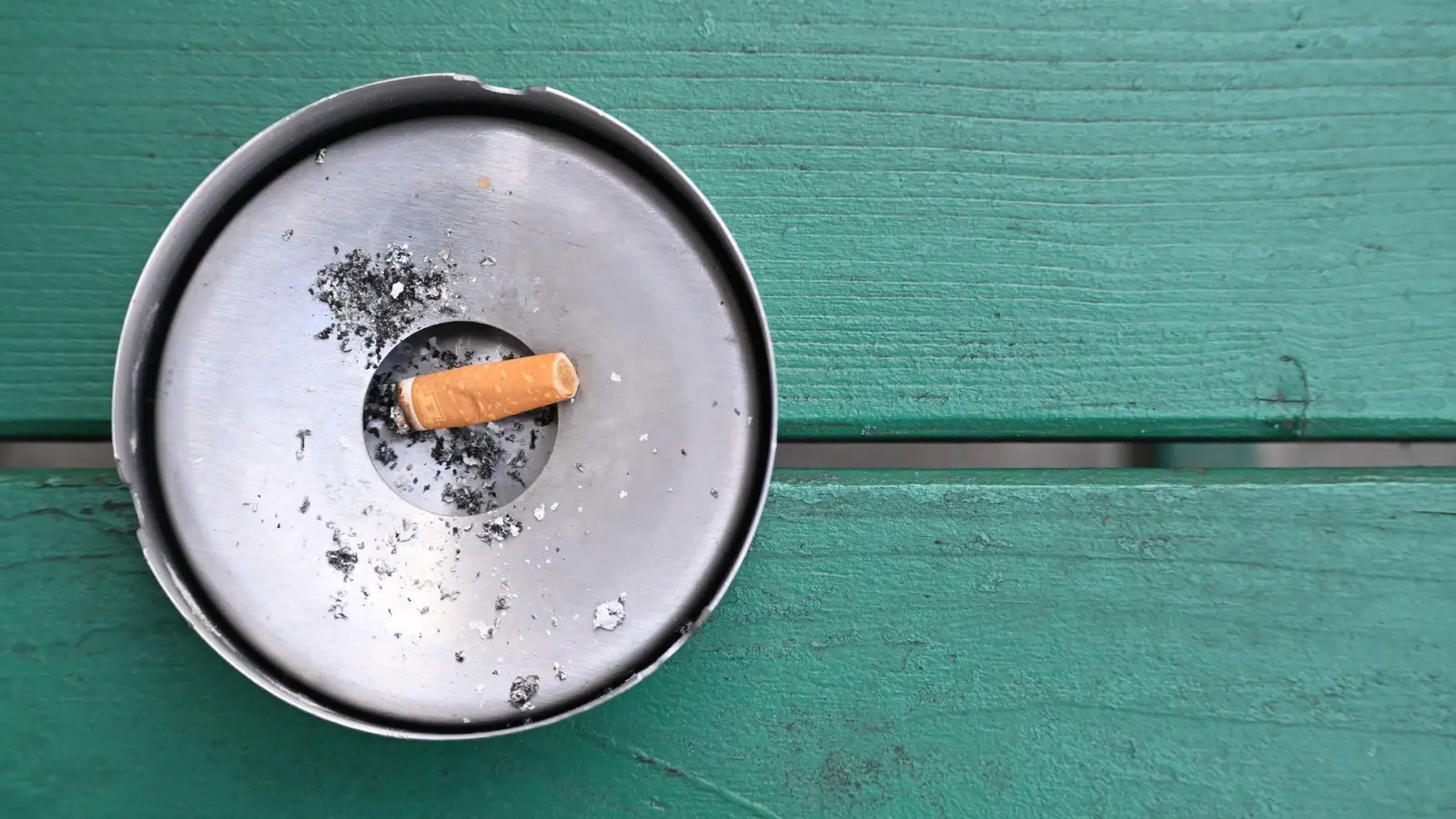 Scheitern gehört dazu: Im Durchschnitt braucht es mehrere Versuche, um dauerhaft rauchfrei zu werden, doch jeder Versuch ist ein Schritt in die richtige Richtung (Foto: Anna Ross/dpa)
