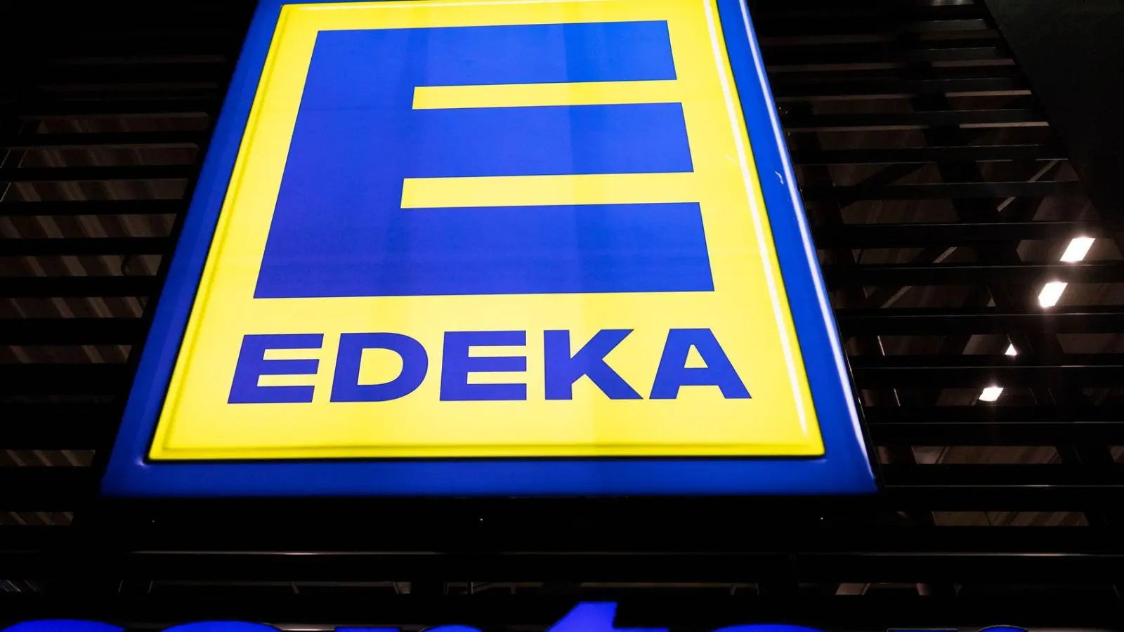 Pro Tag nutzen nach Unternehmensangaben rund 13 Millionen Menschen Geschäfte des Edeka-Verbunds. (Foto Illustration) (Foto: Thomas Banneyer/dpa)
