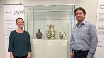 Ute Heiß (Leiterin des Hauses der Geschichte) und Dr. Markus Lörz (Museumsleiter Siebenbürgisches Museum) haben ein volkskundliches Thema gewählt. (Foto: Stadt Dinkelsbühl/Julia Kirchdörfer)