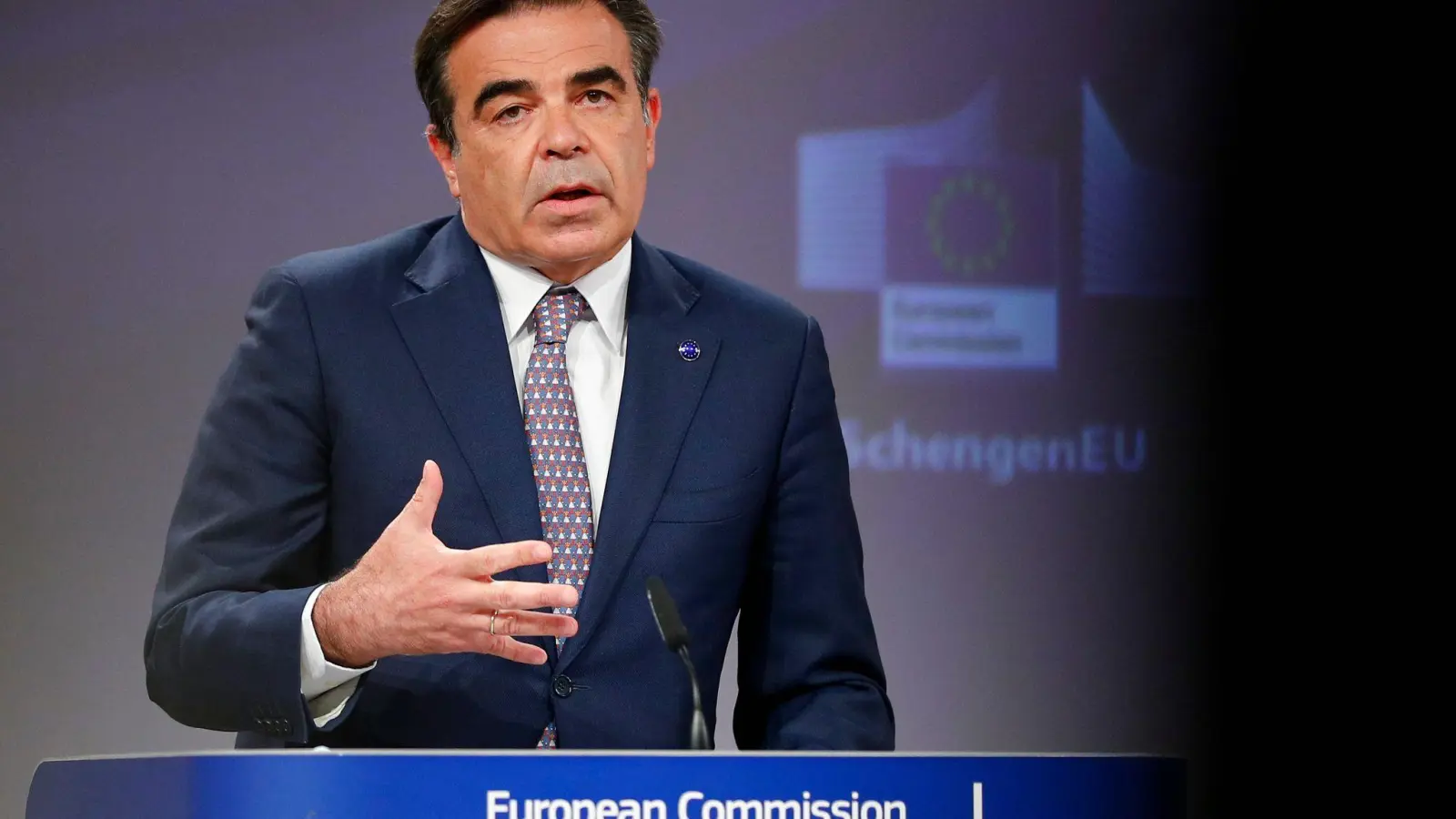 Ungarns Ministerpräsident äußerte sich in einer Rede rassistisch. Der EU-Kommissionsvize kritisierte ihn daraufhin scharf. (Foto: Johanna Geron/Pool Reuters/AP/dpa)