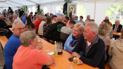 Im schönen Külbingen wird wieder nach Herzenslust gefeiert. (Foto: Alexander Biernoth)