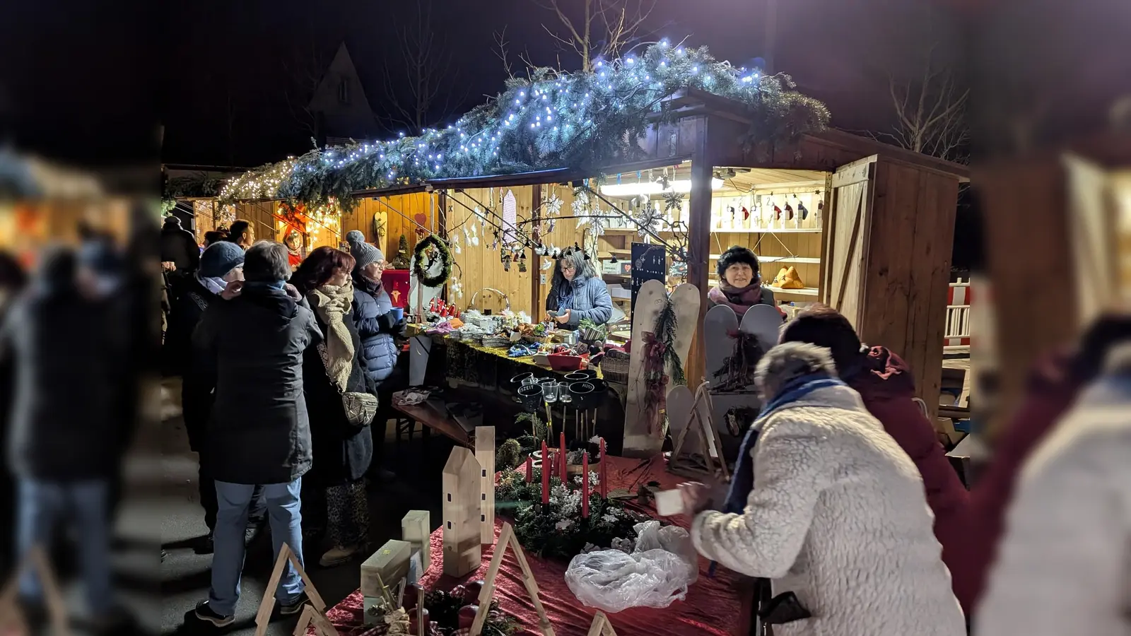 Ein Besuch auf dem Adventsmarkt lohnt sich für die ganze Familie! (Foto: Gemeinde Neusitz)