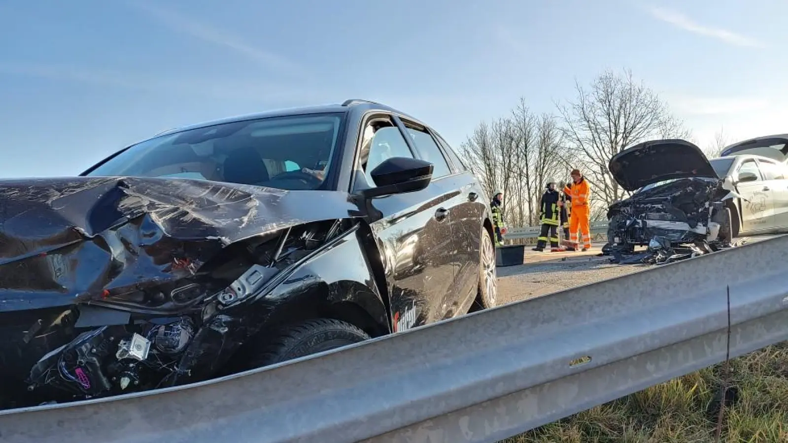 Beim Unfall auf der B470 auf Höhe Marktbergel wurden die Beteiligten leicht verletzt. (Foto: Katrin Merklein)