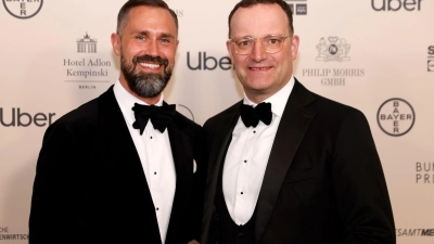 CDU-Politiker Spahn und sein Mann sind nun Väter. (Archivbild) (Foto: Carsten Koall/dpa)