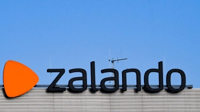 2.700 Menschen in Erfurt bangen um ihre Jobs: Zalando schließt sein einziges großes Logistikzentrum im Osten. (Symbolbild) (Foto: Jens Kalaene/dpa-Zentralbild/dpa)