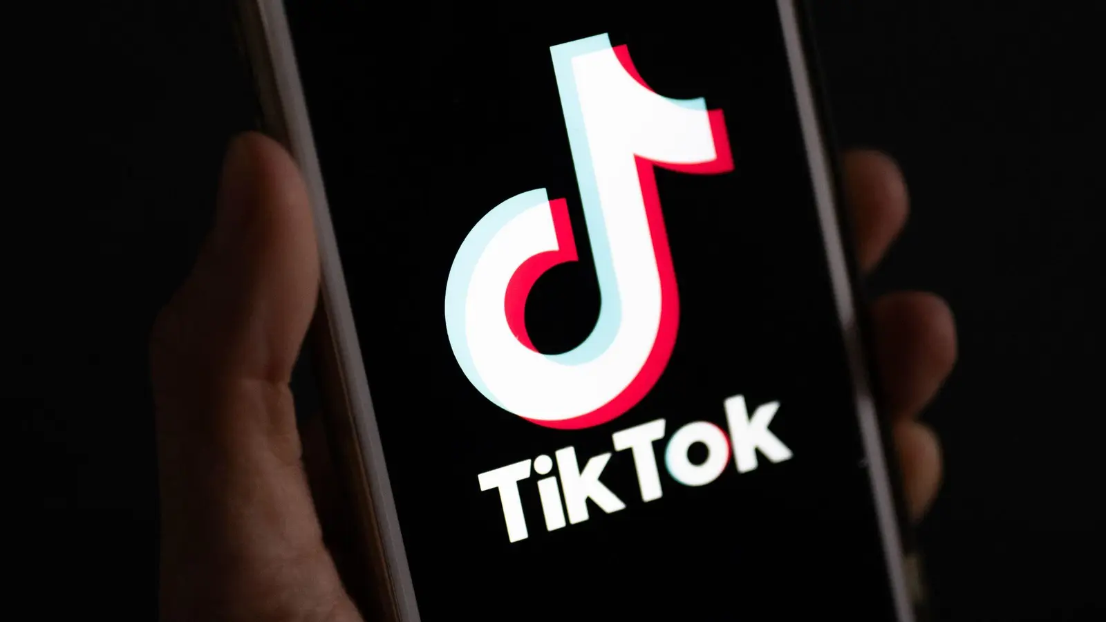 Der 23-Jährige nahm die hohe Dosis Schmerzmittel wegen einer Challenge auf der Plattform Tiktok. (Symbolbild) (Foto: Monika Skolimowska/dpa)