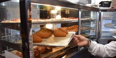 Antipasti, Pizza, Arangini: Allerlei italienische Leckereien gibt es in der Pizzabar in Ansbach. (Foto: Florian Schwab)