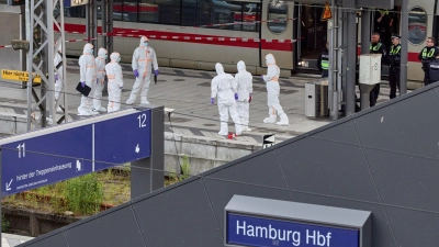 Die Polizei hat eine Frau unter Tatverdacht festgenommen. (Foto: Georg Wendt/dpa)