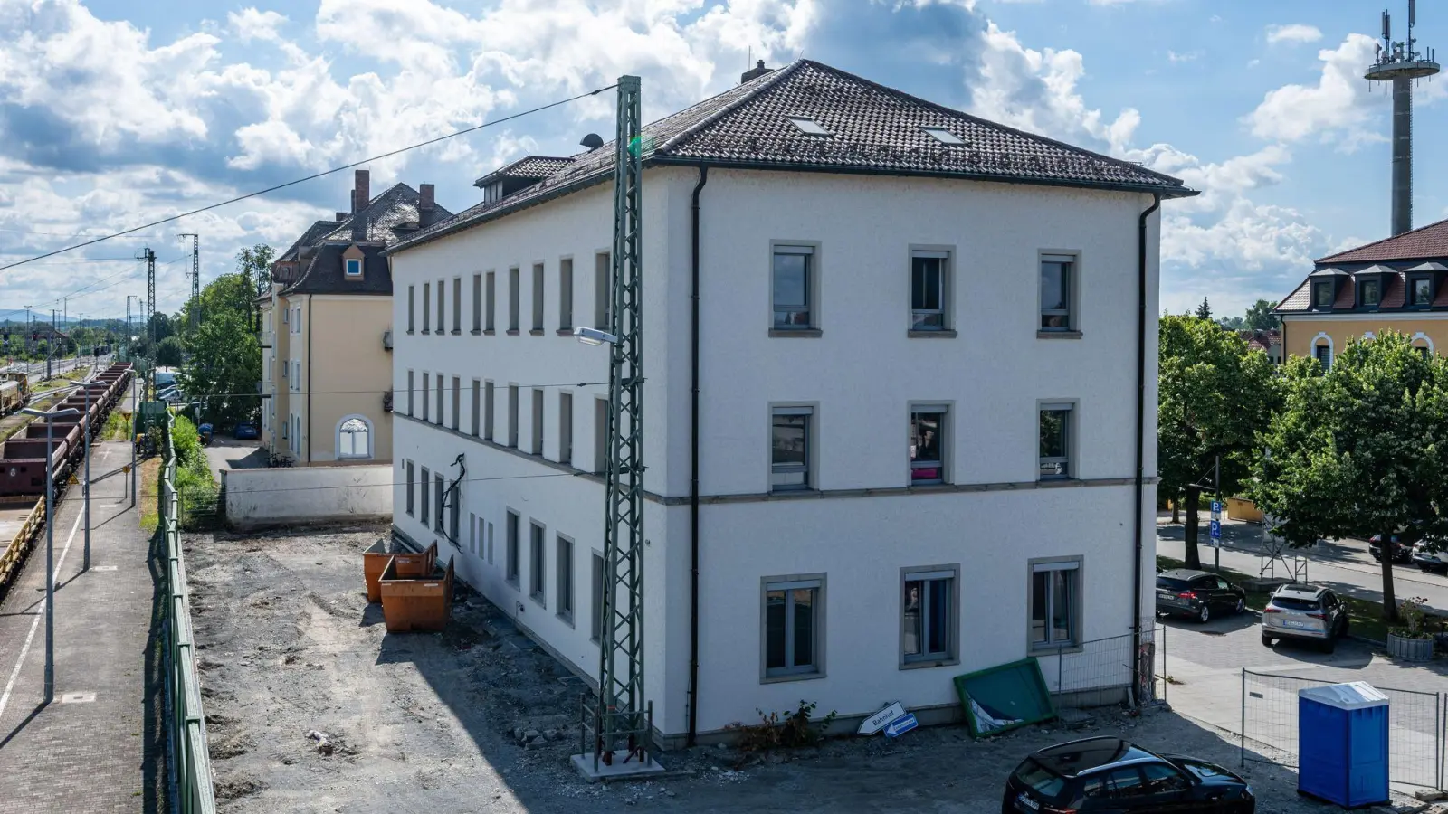 Im ehemaligen Postgebäude soll in zwei Jahren das Gericht die Arbeit aufnehmen. (Foto: Armin Weigel/dpa)