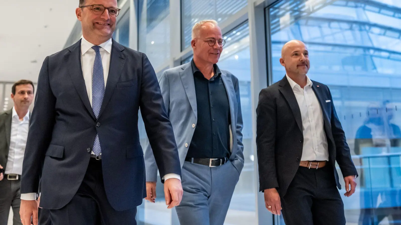 SPD-Fraktionschef Miersch reagiert gelassen auf den Kanzler-Appell zu mehr Kompromissfähigkeit. (Archivbild) (Foto: Michael Kappeler/dpa)