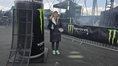 Mit der FLZ unterwegs: Beate Claus aus Ansbach beim „24-Stunden-Rennen“ am Nürburgring (Foto: Michael Wagner)