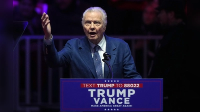US-Schauspieler Jon Voight ist einer von Donald Trumps „Botschaftern“ in Hollywood. (Archivbild)   (Foto: Matt Rourke/AP/dpa)