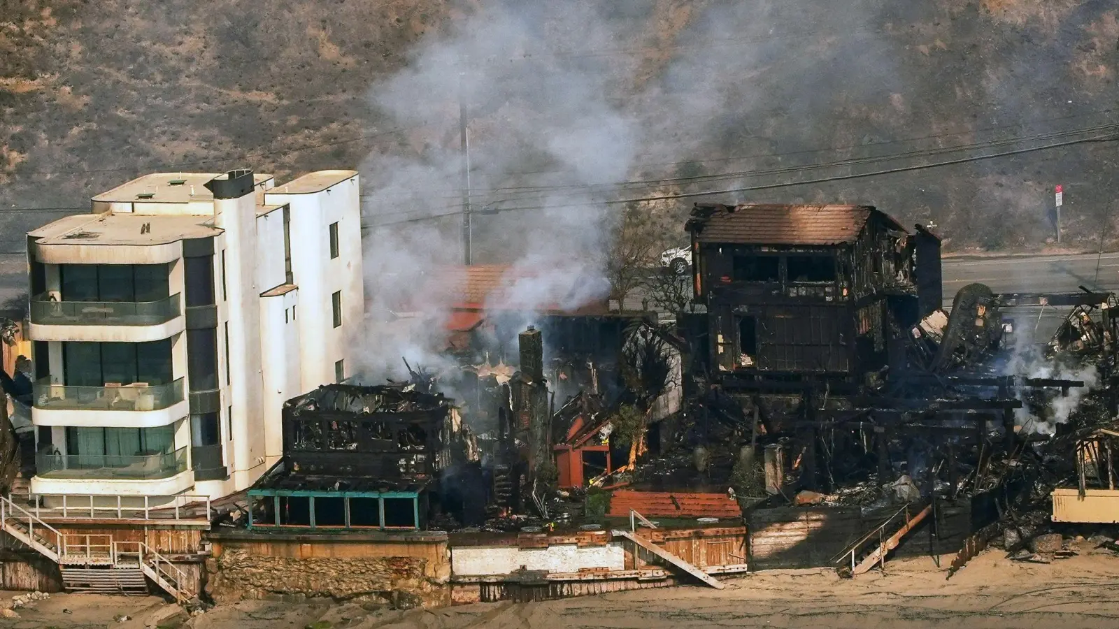 Die Schäden beim Palisades-Feuer sind immens.  (Foto: Mark J. Terrill/AP/dpa)