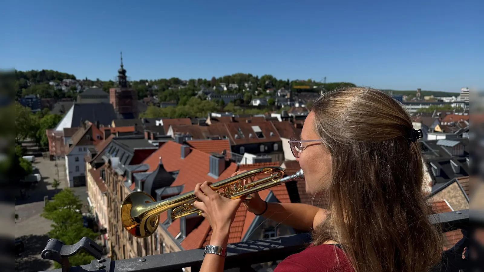 Die Trompeterin will möglichst viele Menschen mit ihrer Musik erreichen (Foto: Birgit Reichert/dpa)