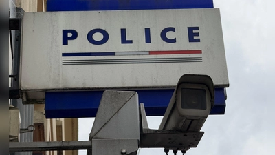 Die französische Justiz ermittelt gegen einen ehemaligen Kulturbeamten wegen sexueller Übergriffe und Eingriffen in die Intimsphäre bei 250 Frauen. (Symbolbild) (Foto: Rachel Boßmeyer/dpa)