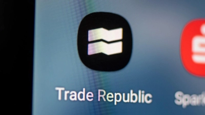 Der Online-Broker Trade Republic arbeitet rein App-basiert. (Archivbild) (Foto: Fabian Sommer/dpa)
