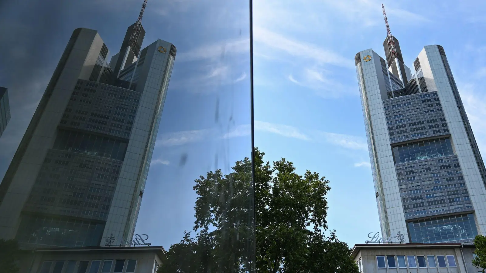 Stellenabbau und steigende Gewinne sollen der Commerzbank die Eigenständigkeit bewahren. (Archivbild) (Foto: Arne Dedert/dpa)