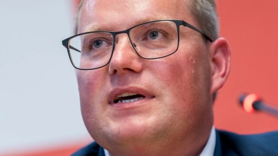 Holger Grießhammer will mit seiner SPD-Fraktion auf Tour gehen. (Archivbild) (Foto: Peter Kneffel/dpa)