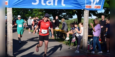 Tanja Schienagel vom TSV Dinkelsbühl gewann den Hauptlauf bei den Frauen. (Foto: Gerhard Krämer)