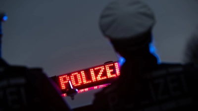 Wurde der Brand vorsätzlich gelegt? Die Ermittlungen laufen auf Hochtouren. (Symbolbild) (Foto: Marijan Murat/dpa)
