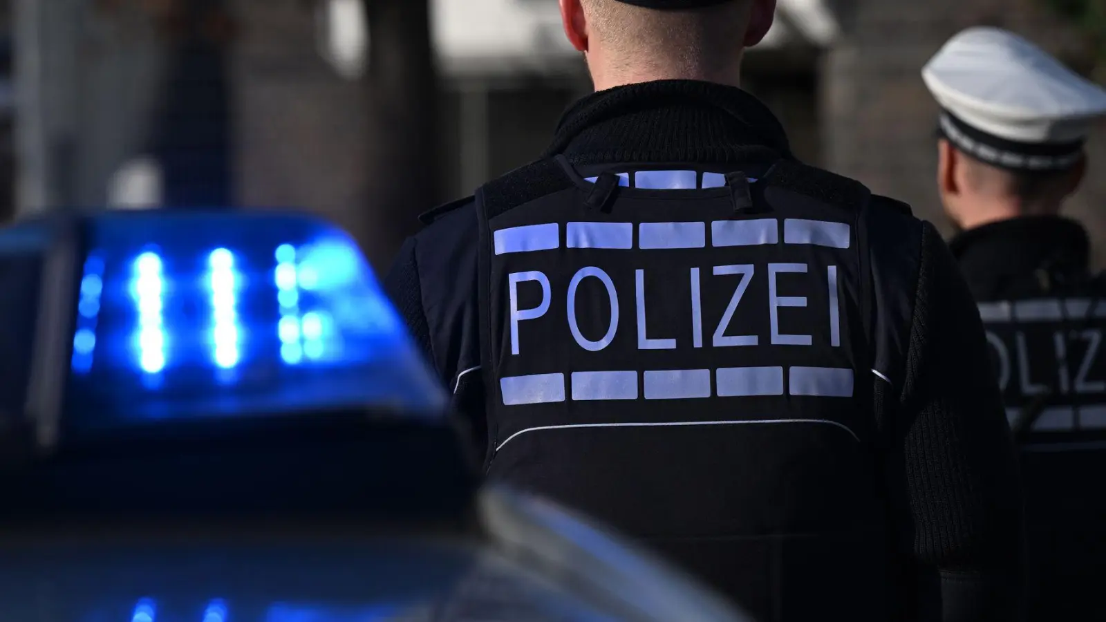 Die Kriminalpolizei hat nach einer Schussabgabe in Augsburg die Ermittlungen aufgenommen. (Symbolbild) (Foto: Bernd Weißbrod/dpa)