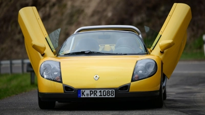 Macht hoch die Tür: Nach oben öffnende Scherentüren galten vielen in den 1980er und 1990er Jahren als unverzichtbarer Bestandteil ikonischen Sportwagen-Stylings. (Foto: Fabian Hoberg/Thomas Geiger/dpa-tmn)