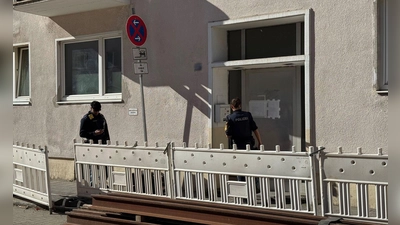 Die Kriminalpolizei ermittelt. (Foto: Lars Haubner/News5/dpa)