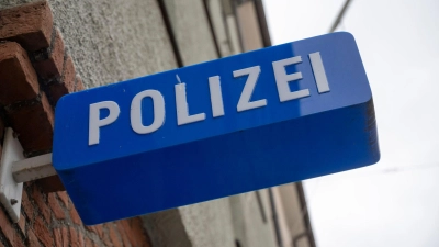 Der 36-Jährige kam wegen des Verdachts auf Mord in Untersuchungshaft. (Symbolbild) (Foto: Peter Kneffel/dpa)