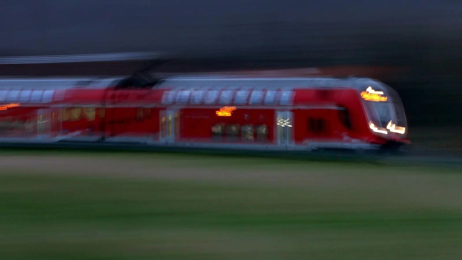 Von Ende 2030 an gibt es einen neuen Betreiber im Regionalverkehr Mainfranken. (Symbolbild)  (Foto: Karl-Josef Hildenbrand/dpa)