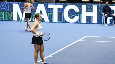 Das deutsche Team um Jule Niemeier (vorne) und Laura Siegemund musste sich auch Frankreich mit 0:3 geschlagen geben. (Foto: Frank Molter/dpa)