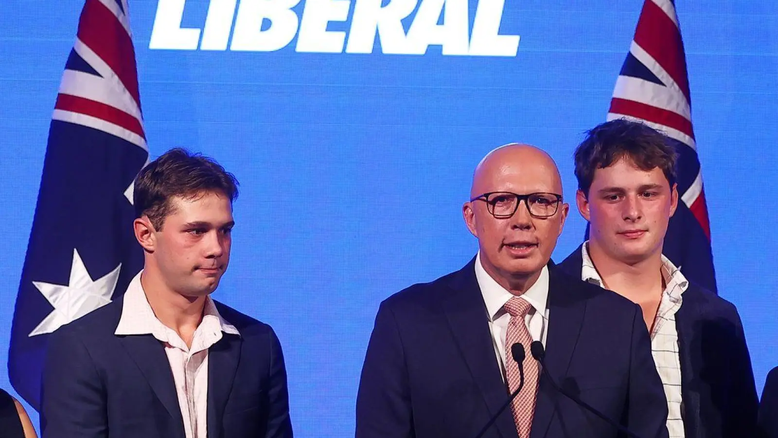 Dutton übernahm am Abend die Verantwortung für die Niederlage. (Foto: Pat Hoelscher/AP/dpa)
