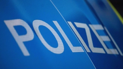 Die Polizei ermittelt wegen eines vorsätzlichen Eingriffs in die Gewässerregulierung. (Symbolbild) (Symbolbild: Marijan Murat/dpa)