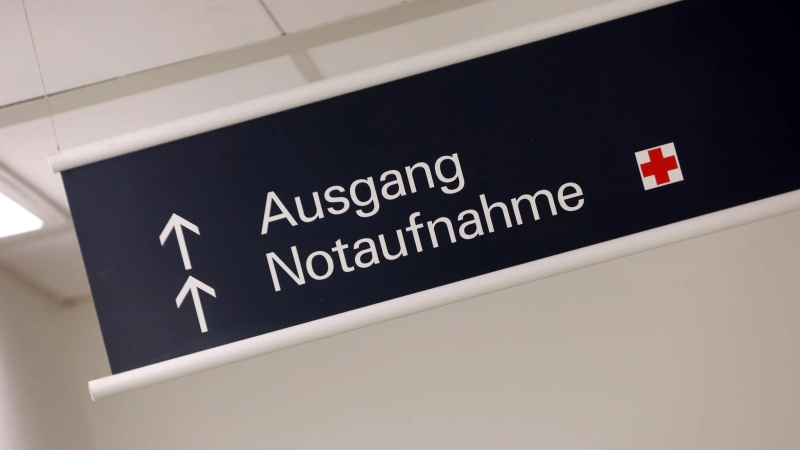 Bayerns Kliniken sehen sich gewappnet für Patienten mit hitzebedingten Beschwerden. (Symbolbild) (Foto: Karl-Josef Hildenbrand/dpa)