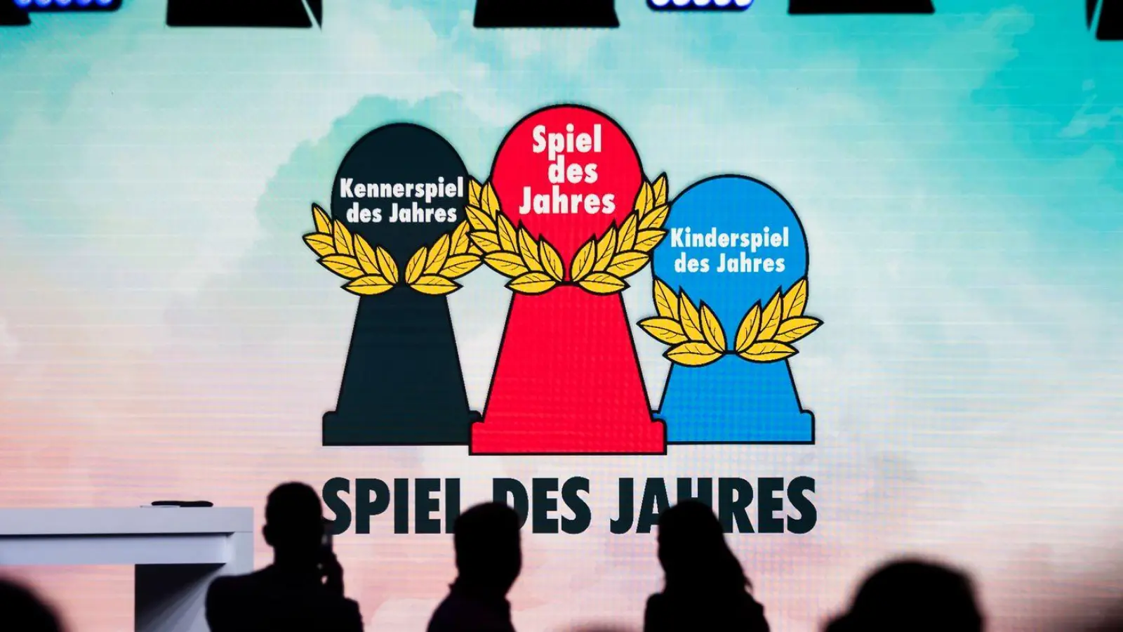 Die Kritikerjury des Vereins „Spiel des Jahres“ nominierte „Bomb Busters“, „Flip 7“ und „Krakel Orakel“ für den renommierten Preis. (Archivlbild) (Foto: Christoph Soeder/dpa)