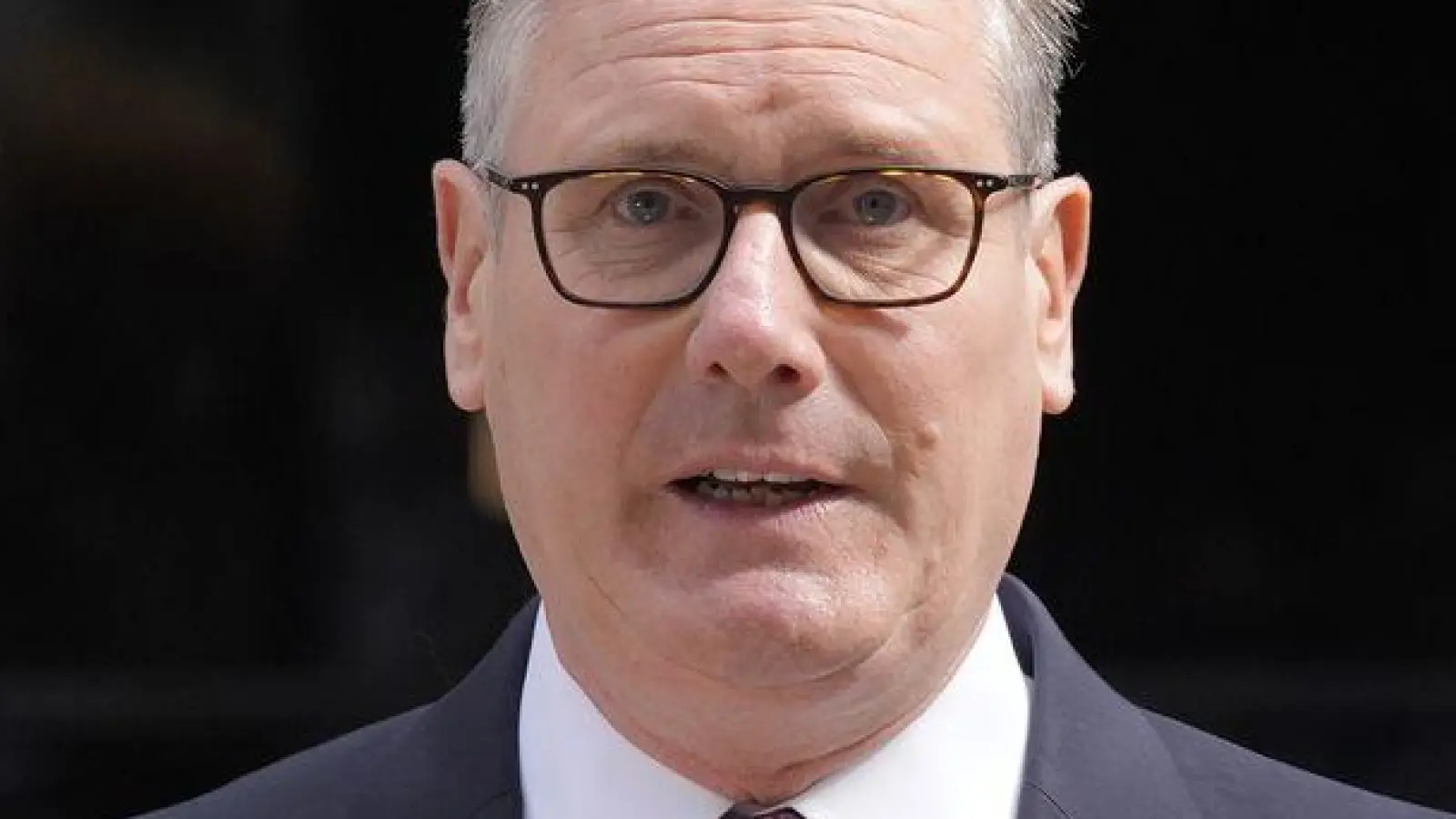 Großbritanniens Premierminister Keir Starmer kündigt seinen Rücktritt an. (Foto: Andrew Matthews/PA Wire/dpa)