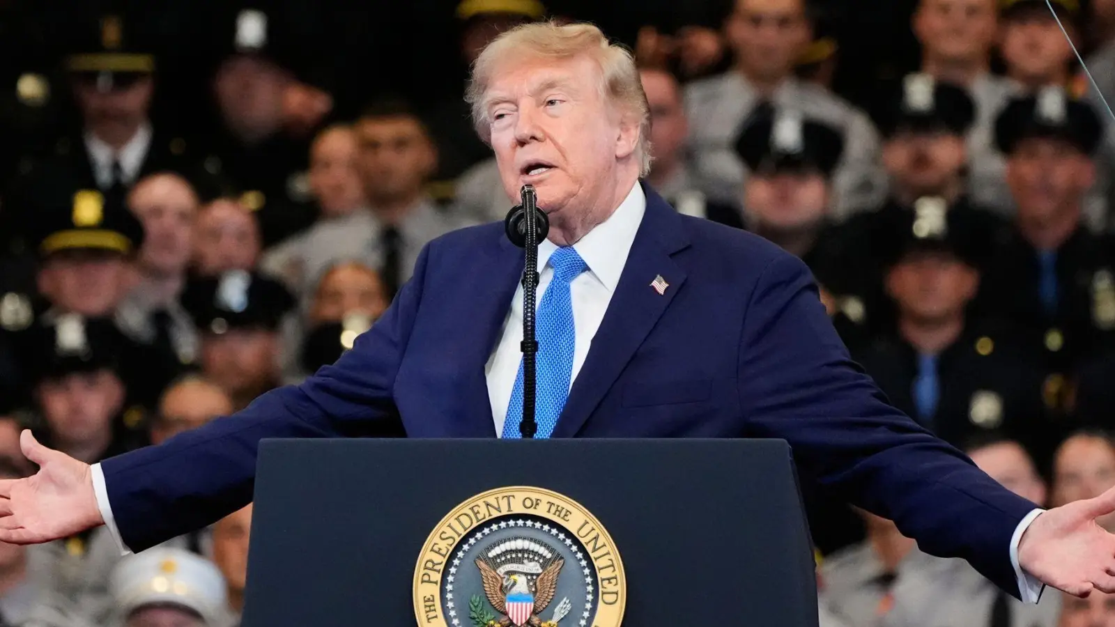 Trump will Straße von Hormus zu US-Gebiet machen. (Foto: Yuki Iwamura/AP/dpa)