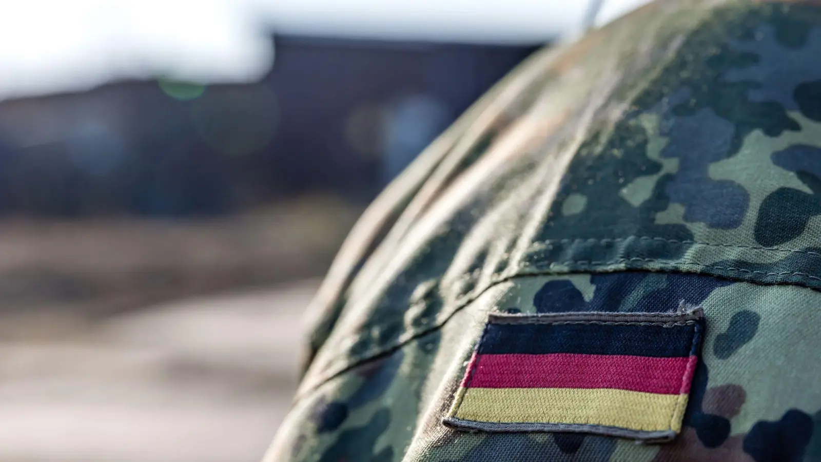 Die Bundeswehr will Bescheid wissen, wo sich mögliche Wehrdienstleistende aufhalten. (Symbolbild) (Foto: Frank Hammerschmidt/dpa)