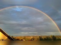 Regenbogen- gesehen über der Stadt Ansbach (Foto: Harmens Karg)