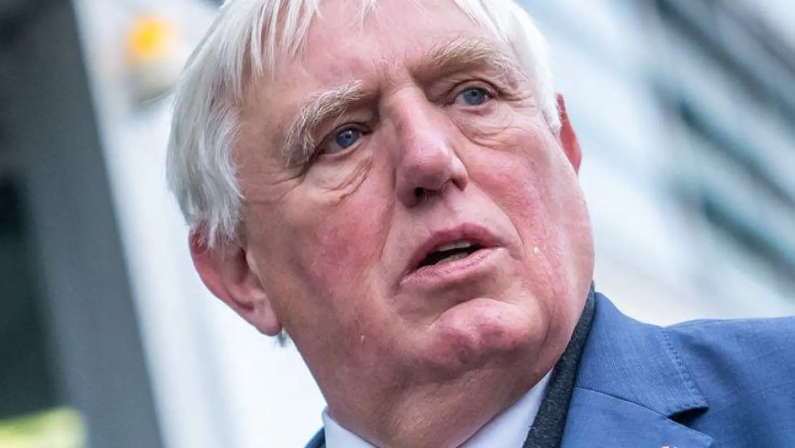 Der stellvertretende CDU-Vorsitzende Karl-Josef Laumann hat sich im Deutschlandfunk zum Pflegestreit geäußert. (Archivbild) (Foto: Michael Kappeler/dpa)