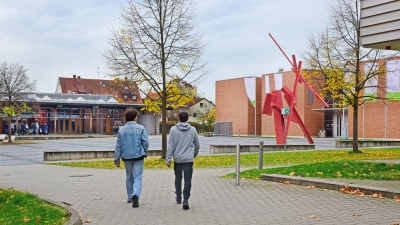 In den kommenden Semestern dürfte es nicht nur auf dem Campus der Hochschule Ansbach ein wenig ruhiger zugehen. Erst 2026 gibt es in Bayern wieder ein normales Abitur. (Archivfoto: Sarina Schwinn)