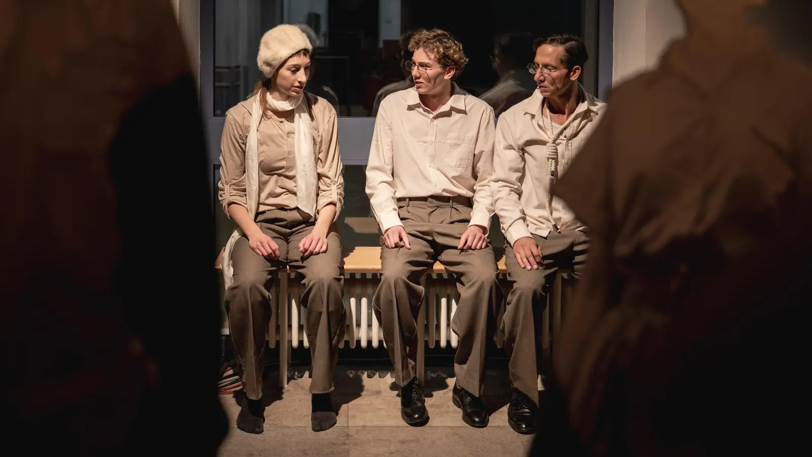 Verkörpern Aspekte Robert Limperts: Luzia Aue, Martin Nestler und Lukas Aue (von links). (Foto: Stefan Kammerer)