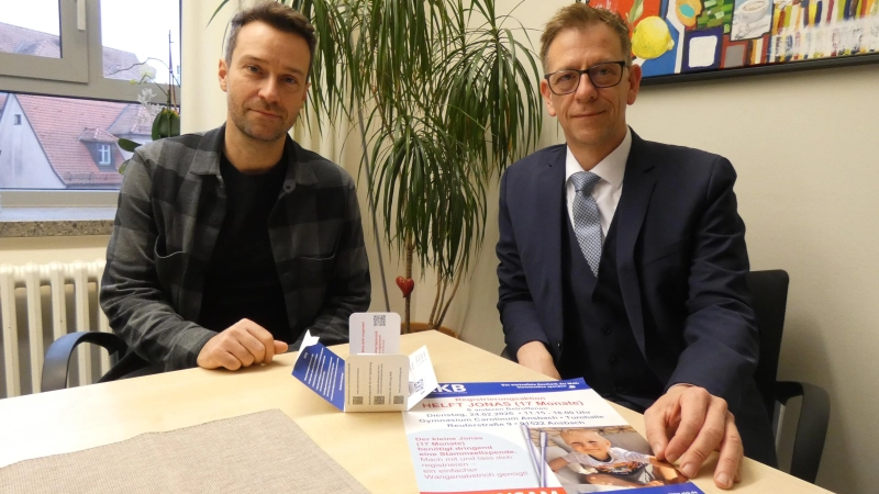 Mit einer Typisierungsaktion am Gymnasium Carolinum Ansbach sollen Leukämie- und Blutkrebspatienten unterstützt werden. (Foto: Calotta Halbrock)
