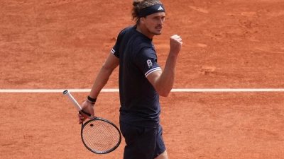 Jubet über einen Punktgewinn: Alexander Zverev. (Foto: Thibault Camus/AP/dpa)