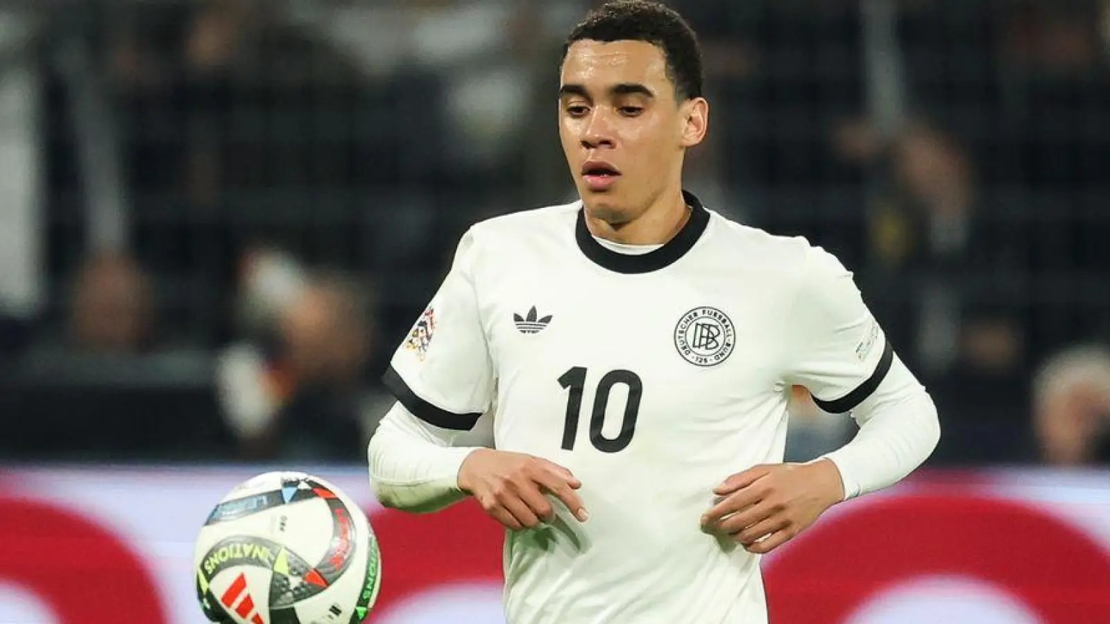 Jamal Musiala bestritt sein letztes Länderspiel vor einem Jahr gegen Italien. (Archivbild) (Foto: Christian Charisius/dpa)