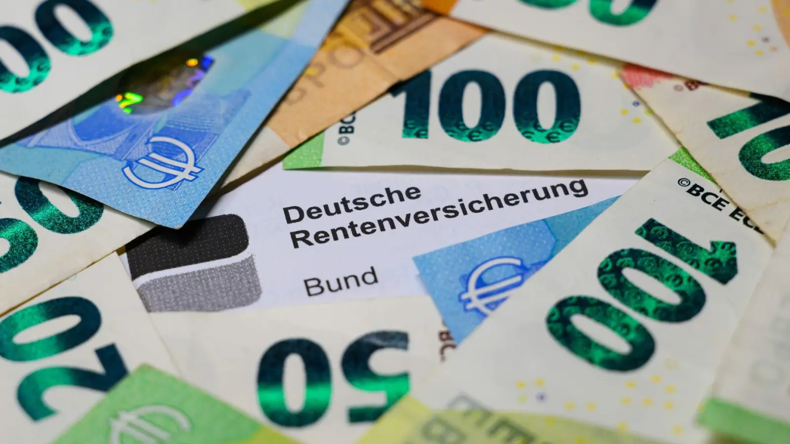Wer soll wie stark zu Stabilisierung des Rentensystems beitragen? Vorschläge häufen sich. (Symbolbild) (Foto: Patrick Pleul/dpa)
